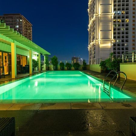 Armada Hotel Manila Kültér fotó
