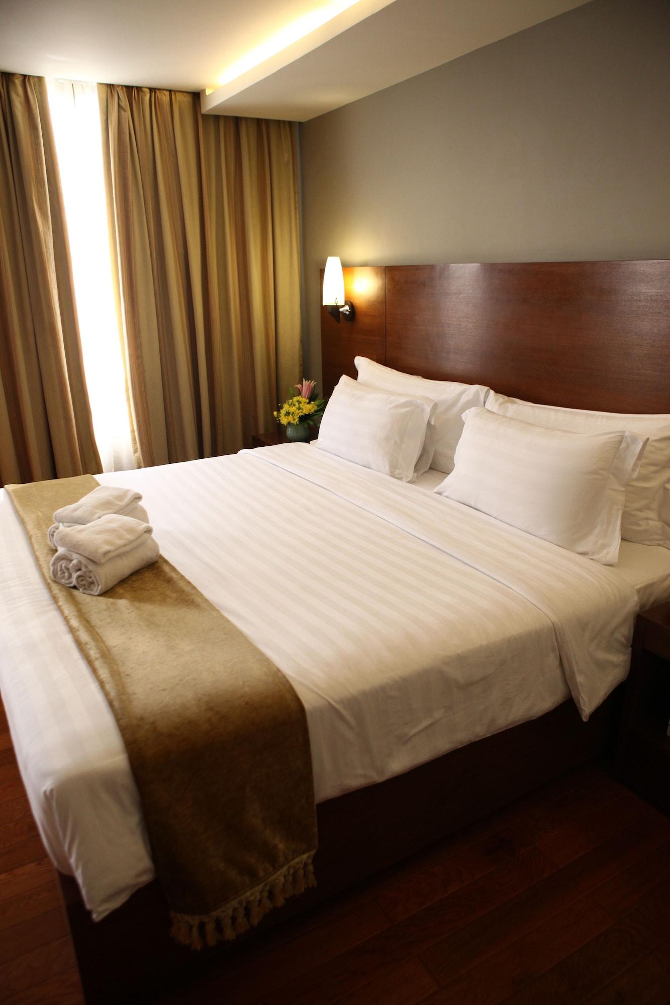 Armada Hotel Manila Kültér fotó