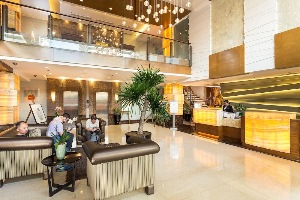 Armada Hotel Manila Kültér fotó