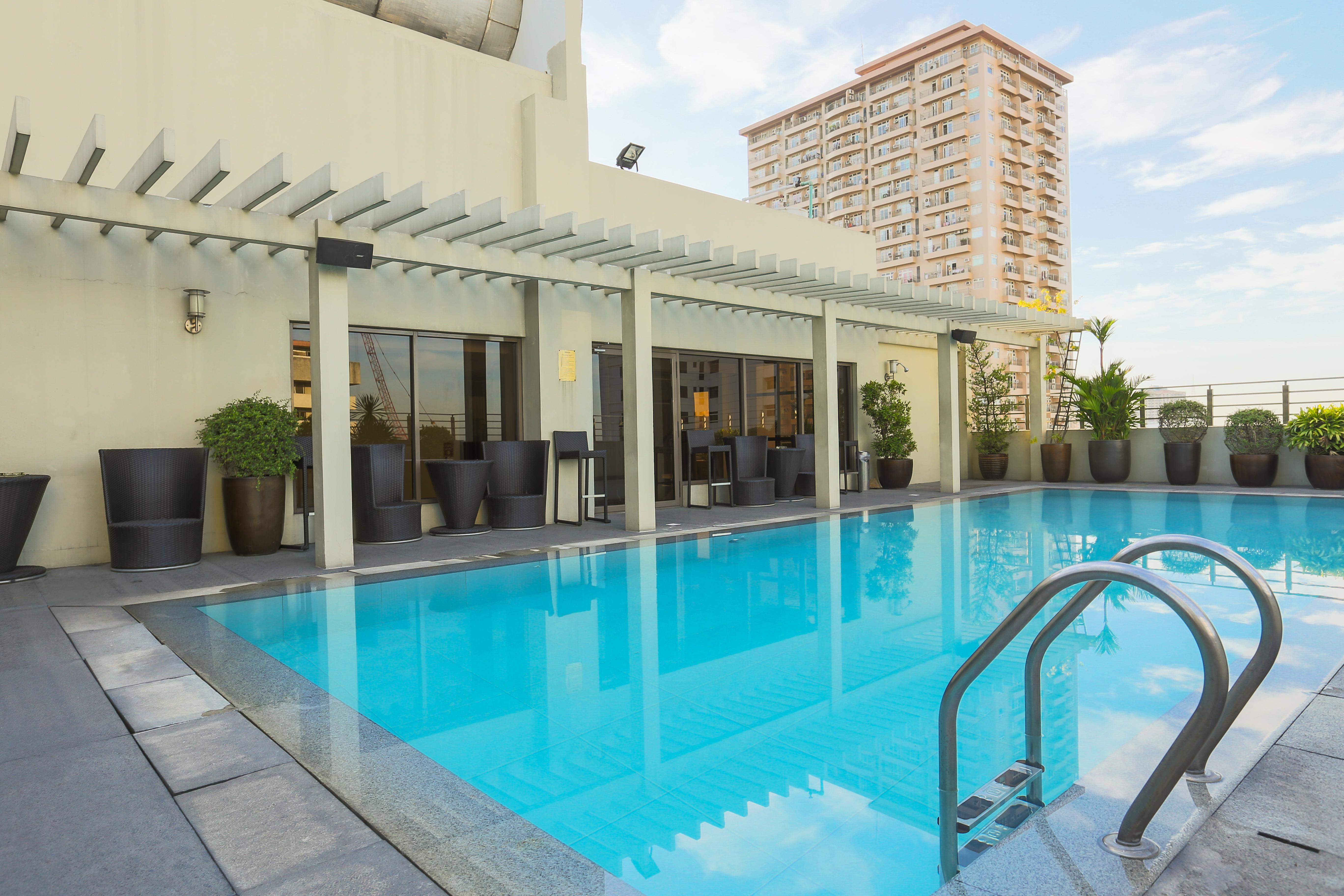 Armada Hotel Manila Kültér fotó