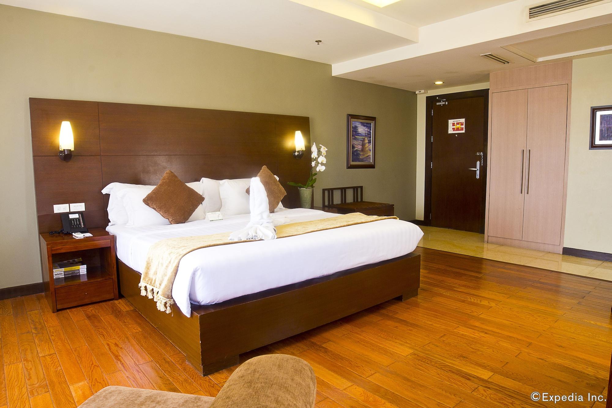 Armada Hotel Manila Kültér fotó