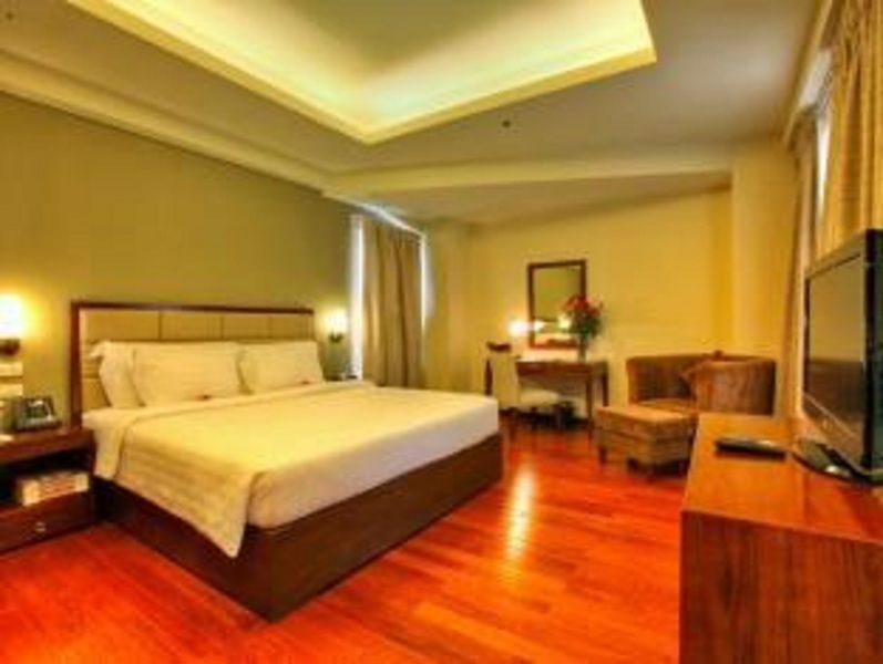 Armada Hotel Manila Kültér fotó